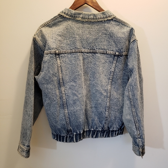 🌞SOLD🌞 Vintage Acid Wash Jean Trucker Jacket - Picture 3 of 8